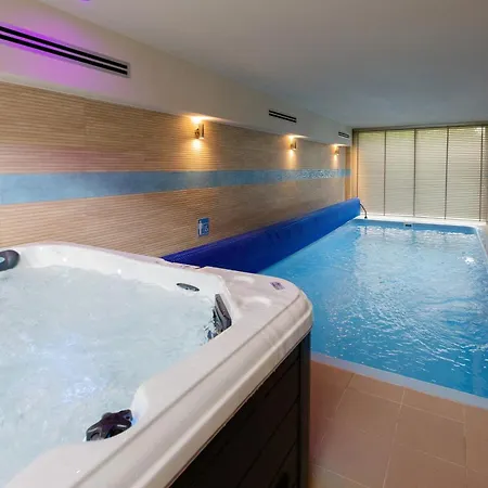 Villa 12 Mazury Pool *