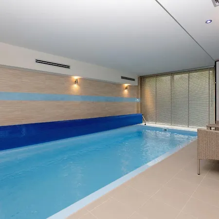 12 Mazury Pool Villa *