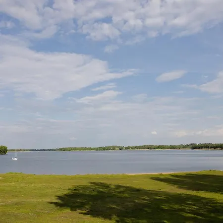 12 Mazury Pool * Buczki