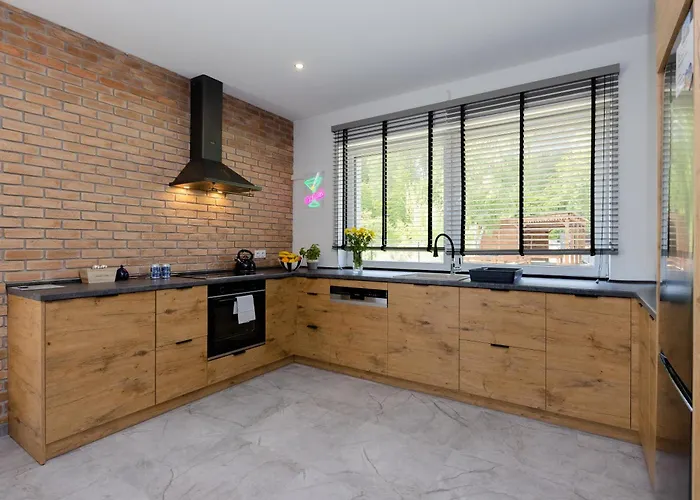 Villa 12 Mazury Pool-luksusowy Dom Na Mazurach Z Jacuzzi, Basenem I Sauna Na Wylacznosc Buczki